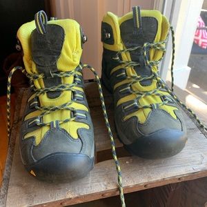 Keen Hiking Shoes